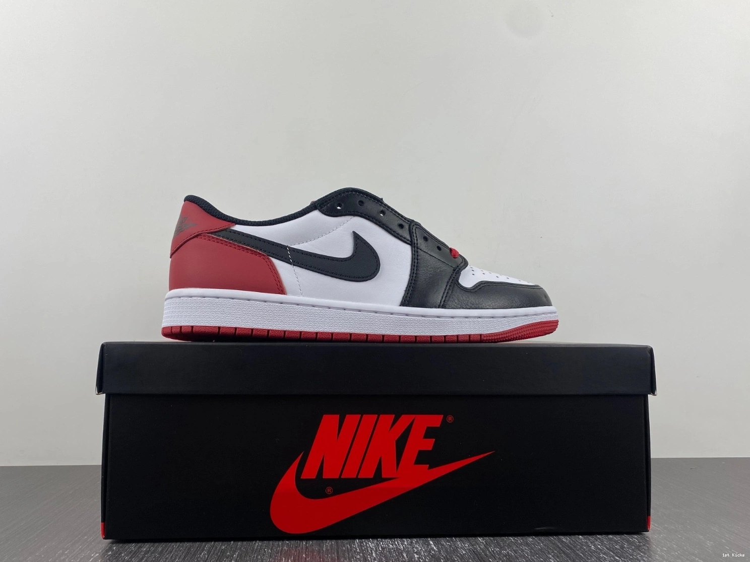 Low - CZ0790-106 Toe Jordan Retro Black OG 1 0202